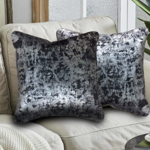 Camelia negro con plata